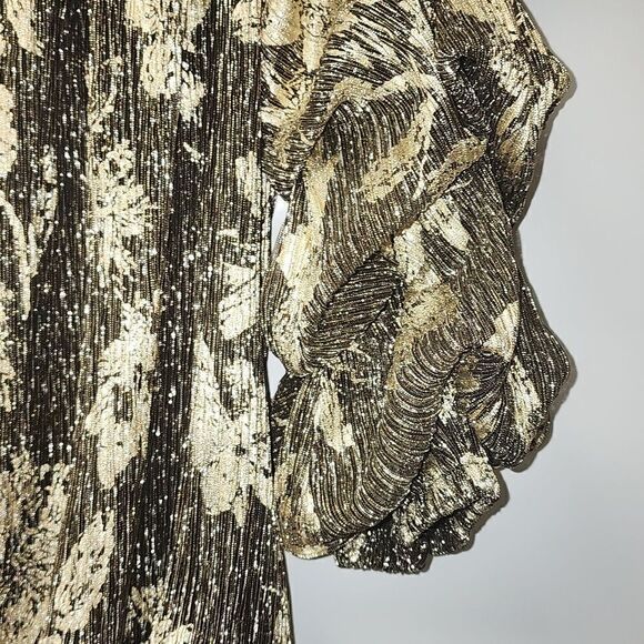 Metallic Gold Top with Puffed Sleeves and Tie Chiffon - Picture 7 of 9